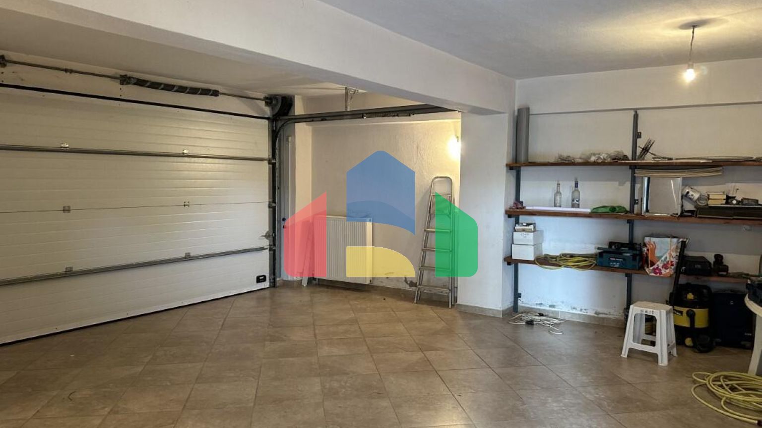 Продаж - Котедж 415 m² в Салоніках