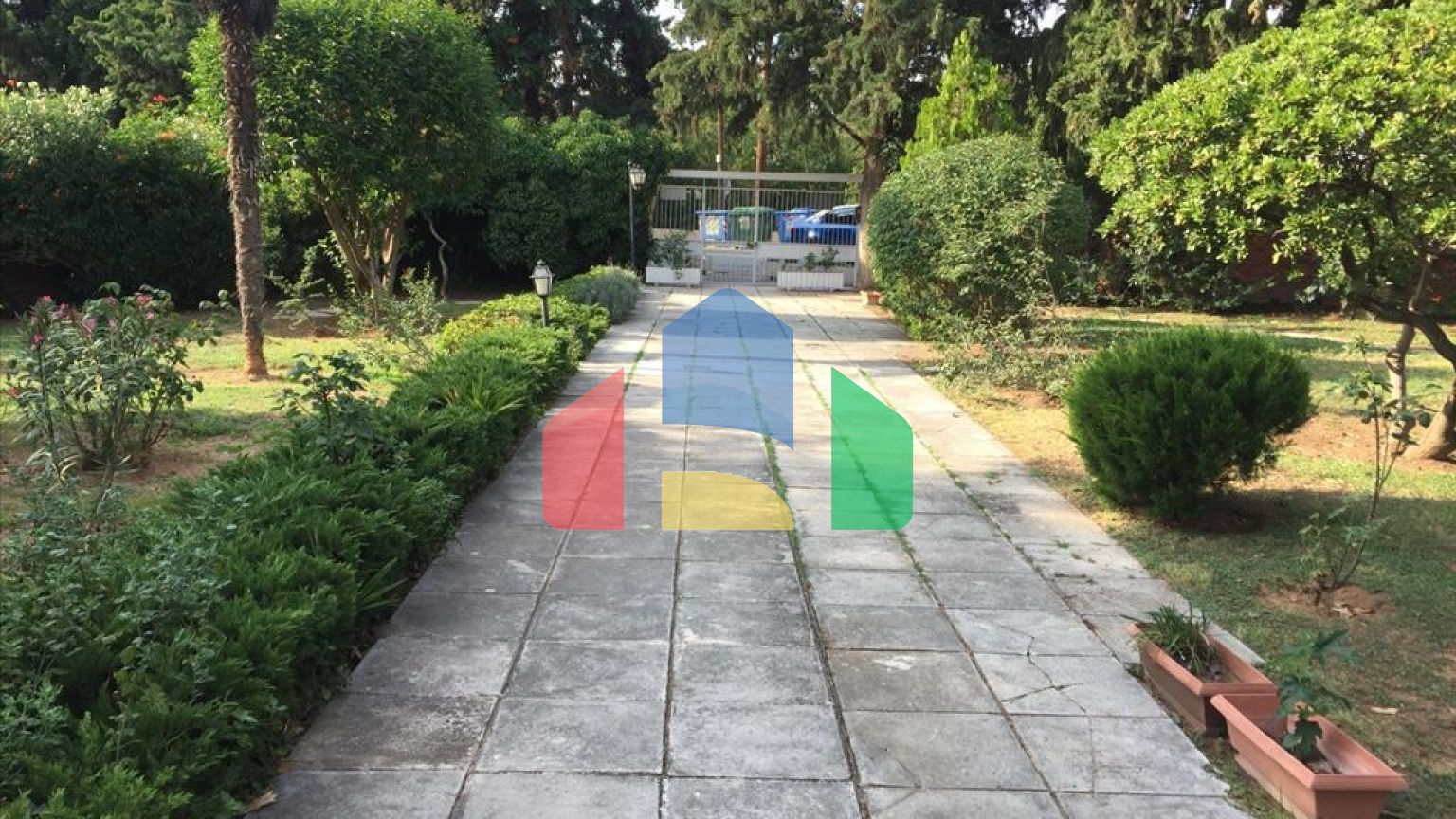 Продаж - Квартира 650 m² в Салоніках