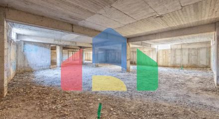 Продажа - Здание 903 m² в Салониках