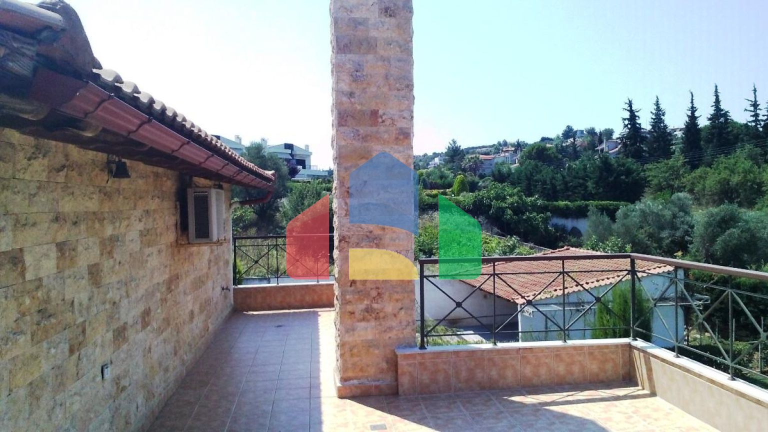 Продаж - Таунхаус 250 m² в Салоніках