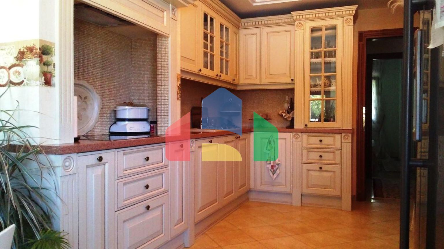 Продаж - Таунхаус 250 m² в Салоніках