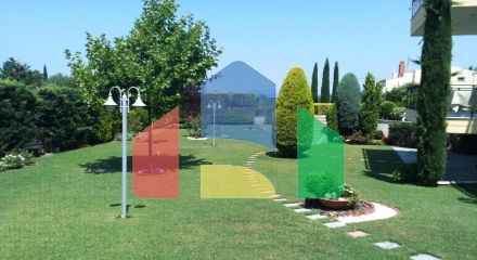 Продаж - Таунхаус 250 m² в Салоніках Продаж - Таунхаус 250 m² в Салоніках