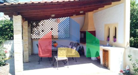 Продаж - Таунхаус 250 m² в Салоніках Продаж - Таунхаус 250 m² в Салоніках