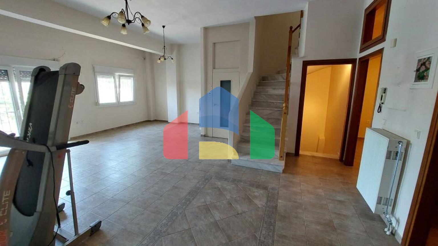 Продаж - Таунхаус 325 m² в Салоніках