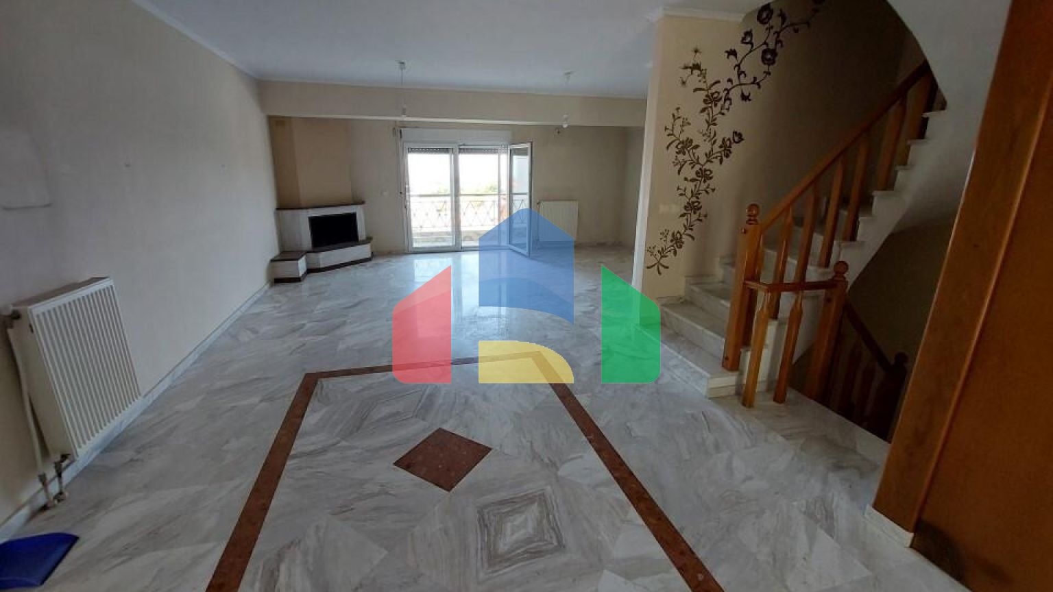 Продаж - Таунхаус 325 m² в Салоніках