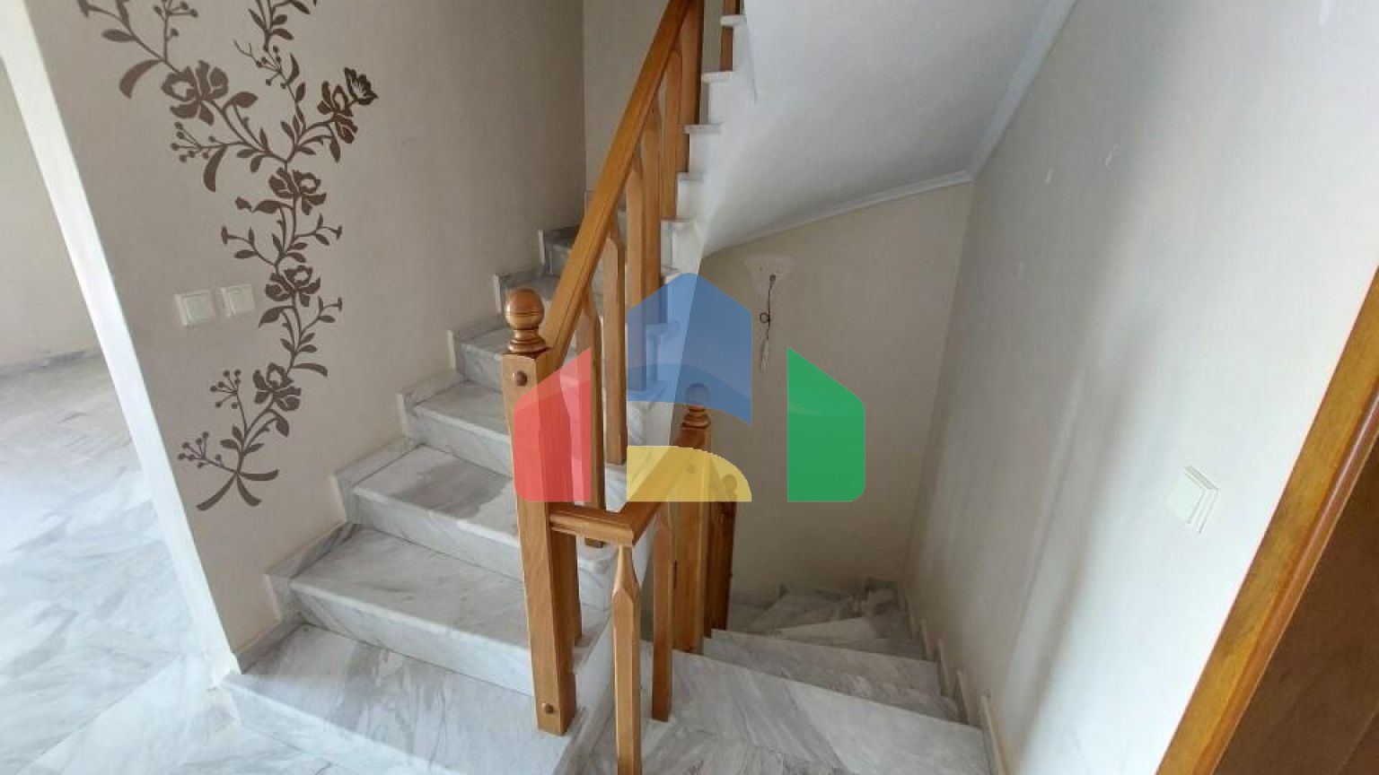 Продаж - Таунхаус 325 m² в Салоніках