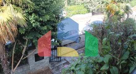 Продаж - Таунхаус 242 m² в Салоніках Продаж - Таунхаус 242 m² в Салоніках