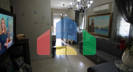 Продаж - Таунхаус 250 m² в Салоніках