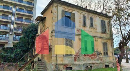 Продаж - Будівля 300 m² в Салоніках