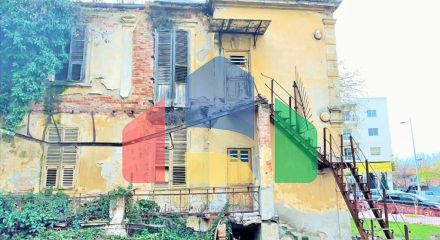 Продажа - Здание 300 m² в Салониках