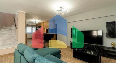 Продаж - Котедж 220 m² в Салоніках