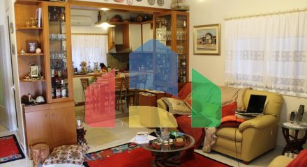 Продаж - Котедж 288 m² в Салоніках