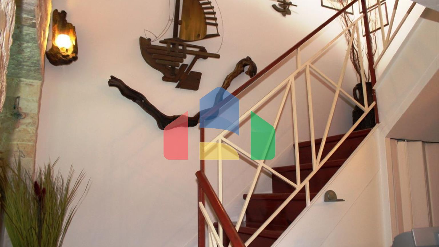 Продаж - Котедж 288 m² в Салоніках