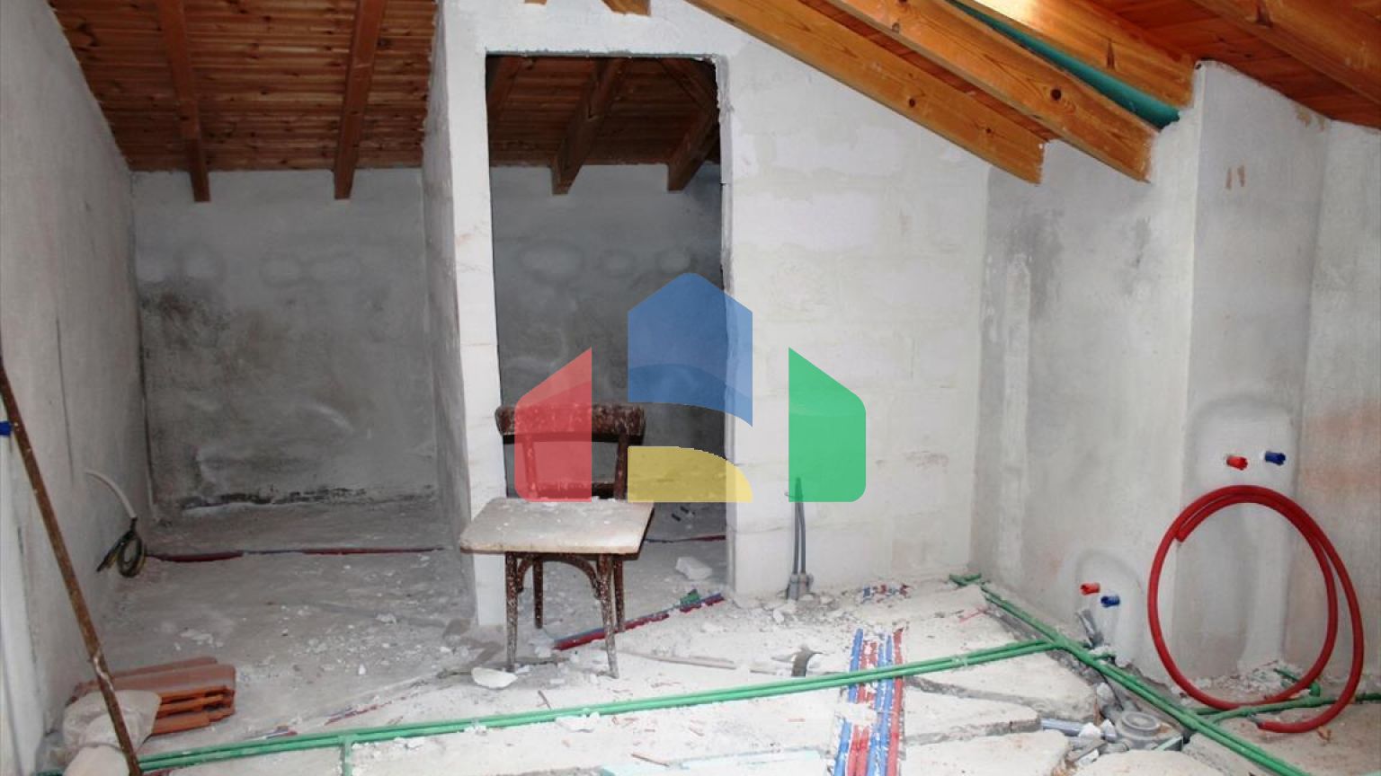 Продаж - Котедж 288 m² в Салоніках