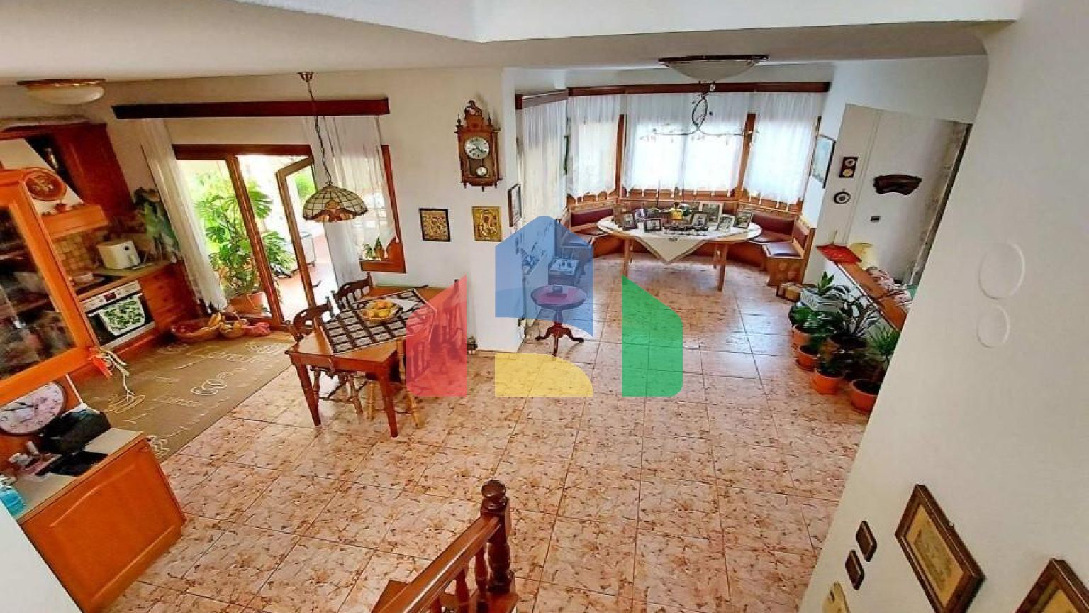 Продаж - Вілла 327 m² в Салоніках