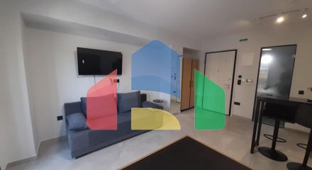 Продажа - Здание 800 m² в Салониках