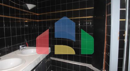 Продажа - Здание 1850 m² в Салониках