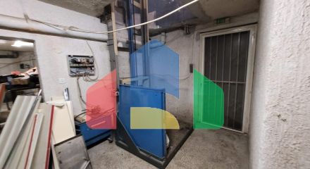 Продаж - Комерційна нерухомість 360 m² в Салоніках Продаж - Комерційна нерухомість 360 m² в Салоніках