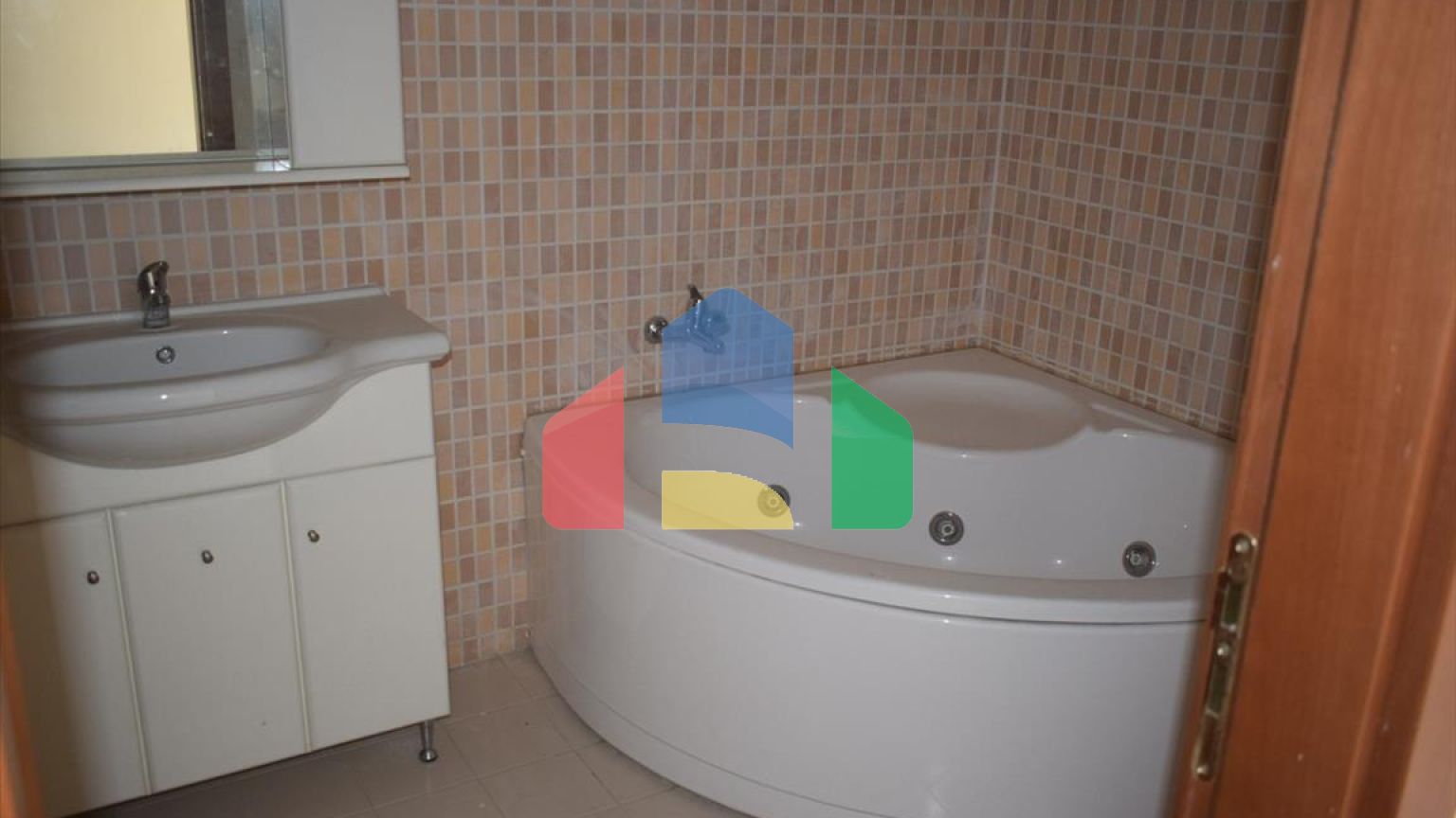 Продаж - Таунхаус 172 m² в Салоніках