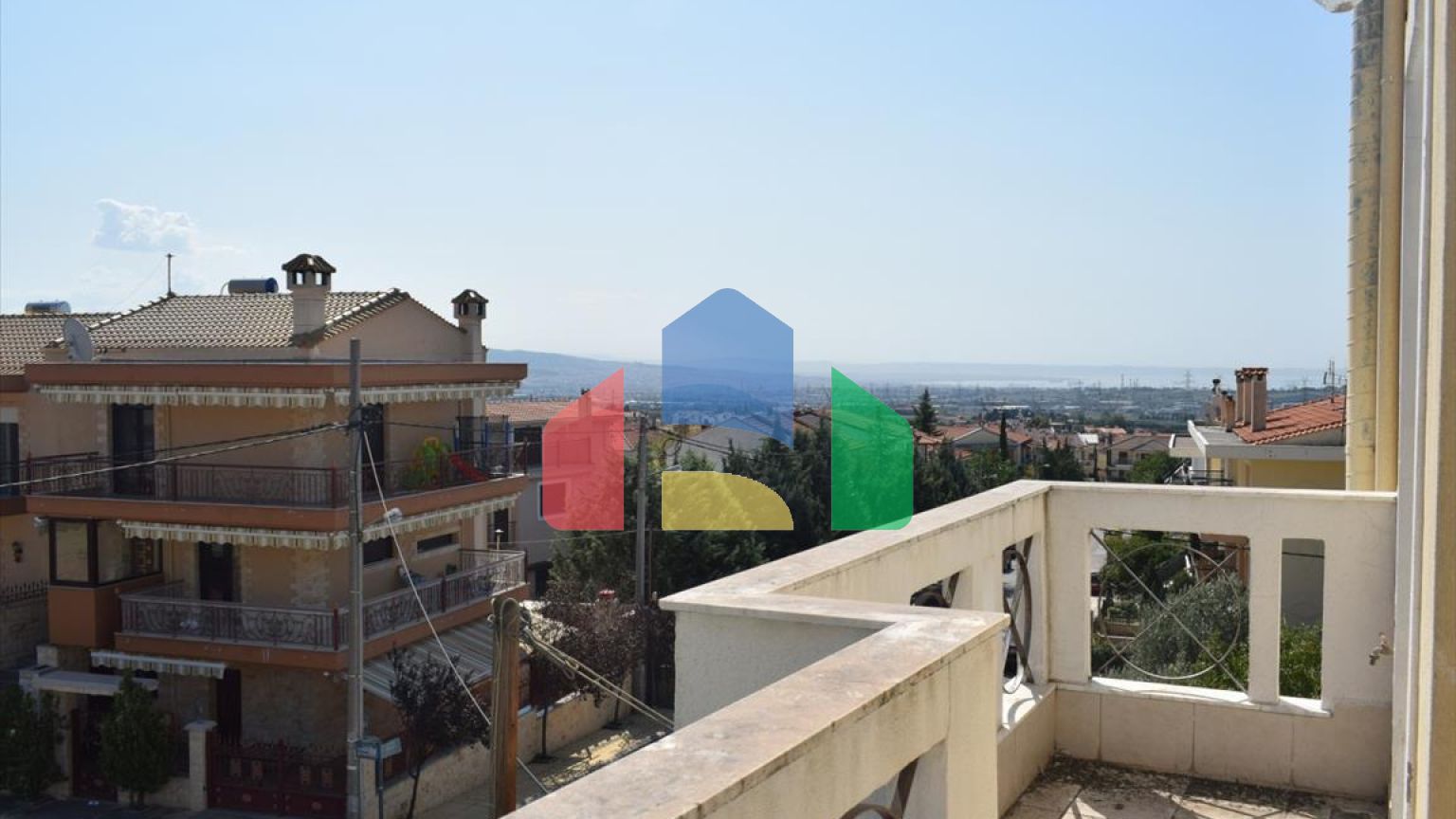 Продаж - Таунхаус 172 m² в Салоніках