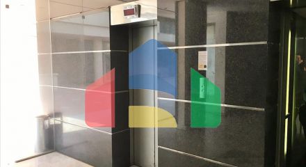 Продаж - Комерційна нерухомість 50 m² в Салоніках