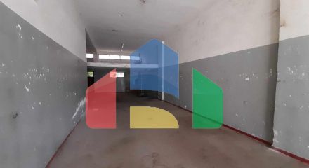 Продаж - Комерційна нерухомість 230 m² в Салоніках