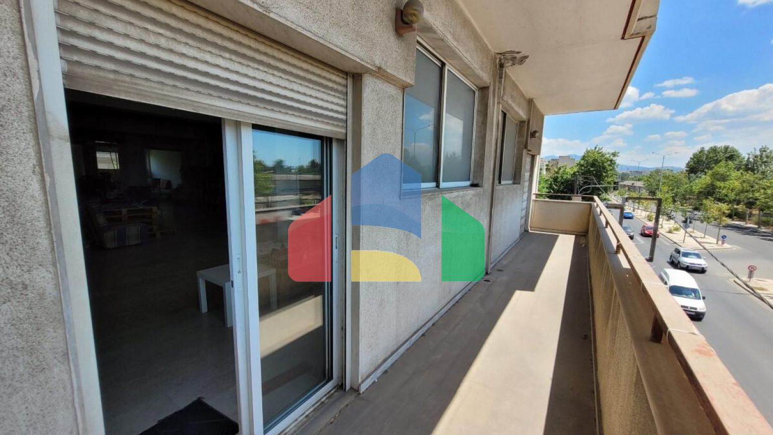 Продаж - Комерційна нерухомість 385 m² в Салоніках