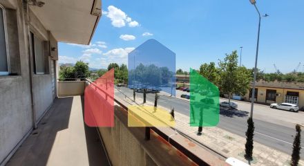 Продаж - Комерційна нерухомість 385 m² в Салоніках Продаж - Комерційна нерухомість 385 m² в Салоніках