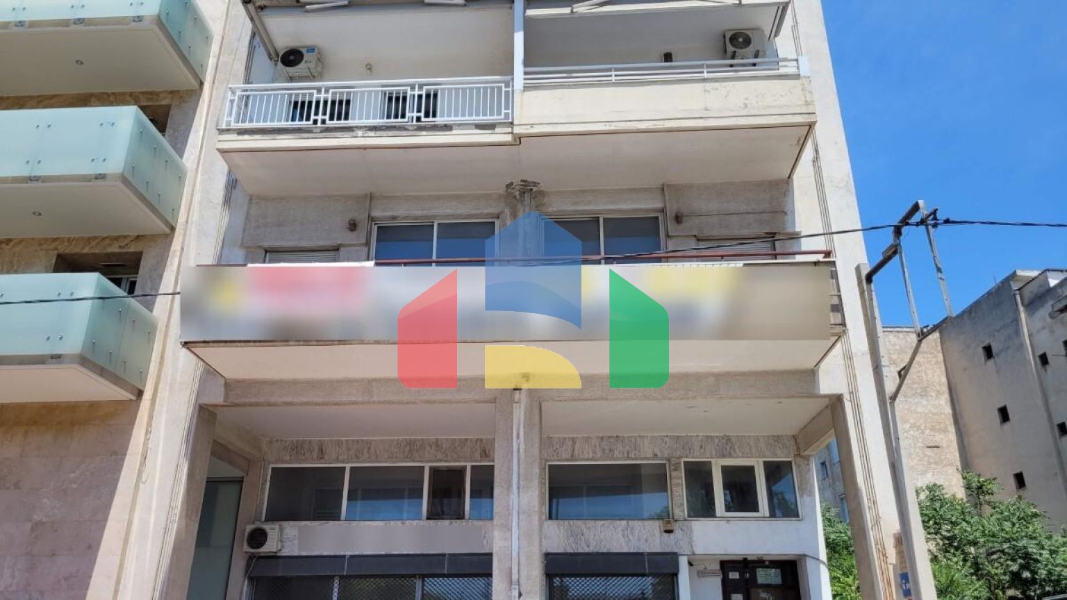 Продаж - Комерційна нерухомість 385 m² в Салоніках