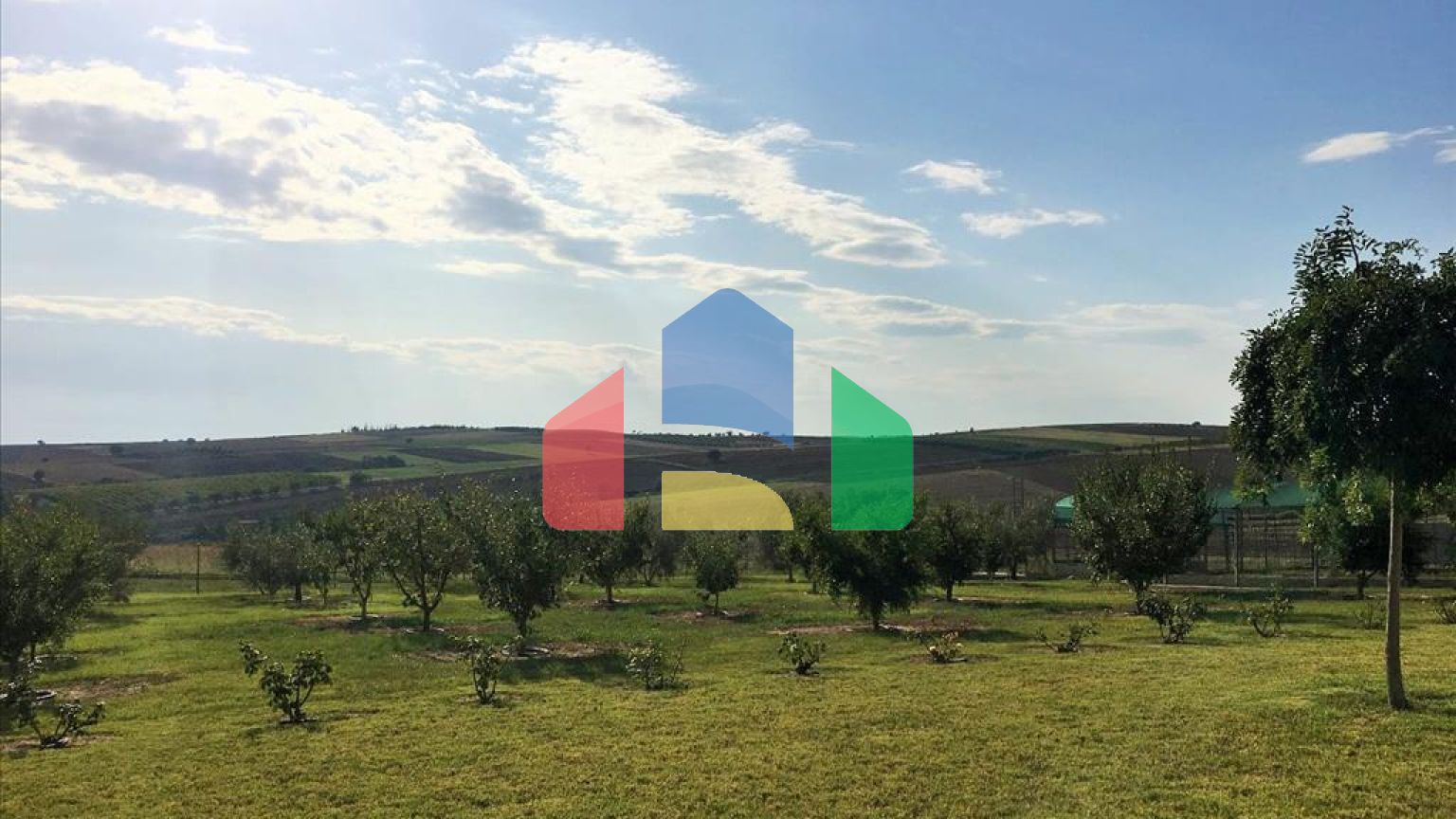 Продаж - Котедж 410 m² в Салоніках