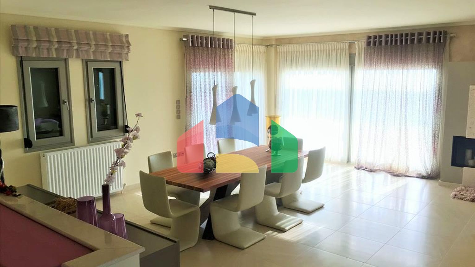 Продаж - Котедж 410 m² в Салоніках