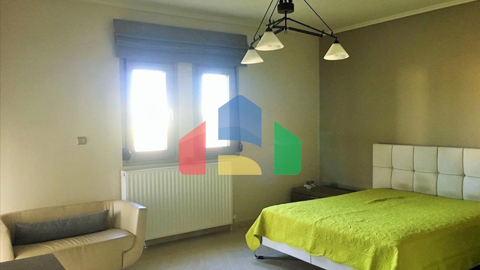 Продаж - Котедж 410 m² в Салоніках