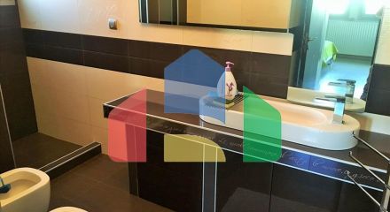 Продаж - Котедж 410 m² в Салоніках Продаж - Котедж 410 m² в Салоніках