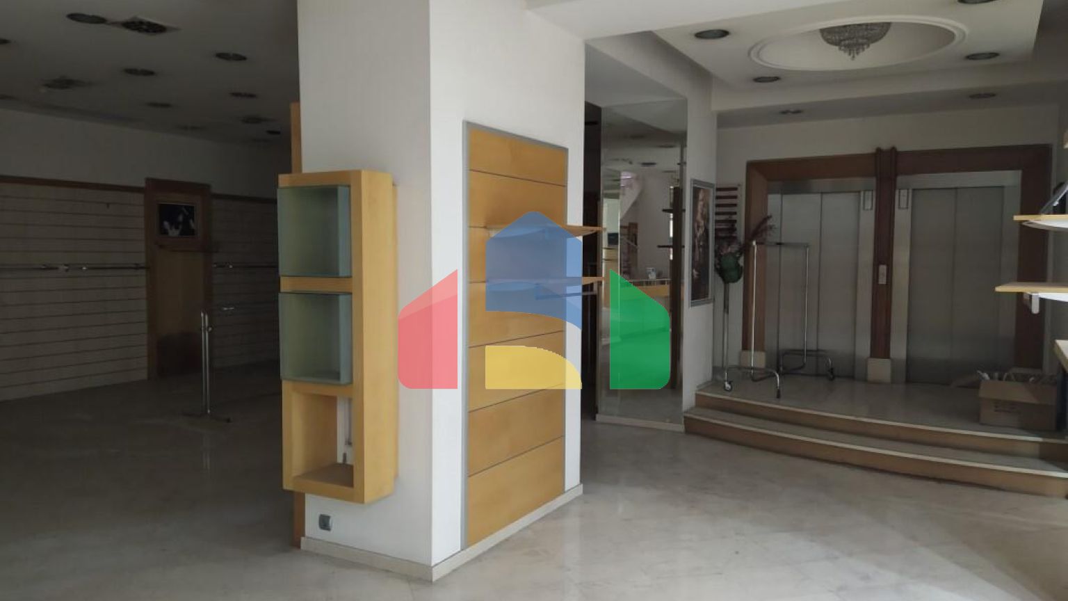 Продажа - Здание 2800 m² в Салониках