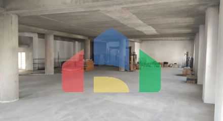 Продажа - Здание 2800 m² в Салониках