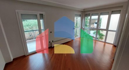 Продаж - Котедж 280 m² в Салоніках