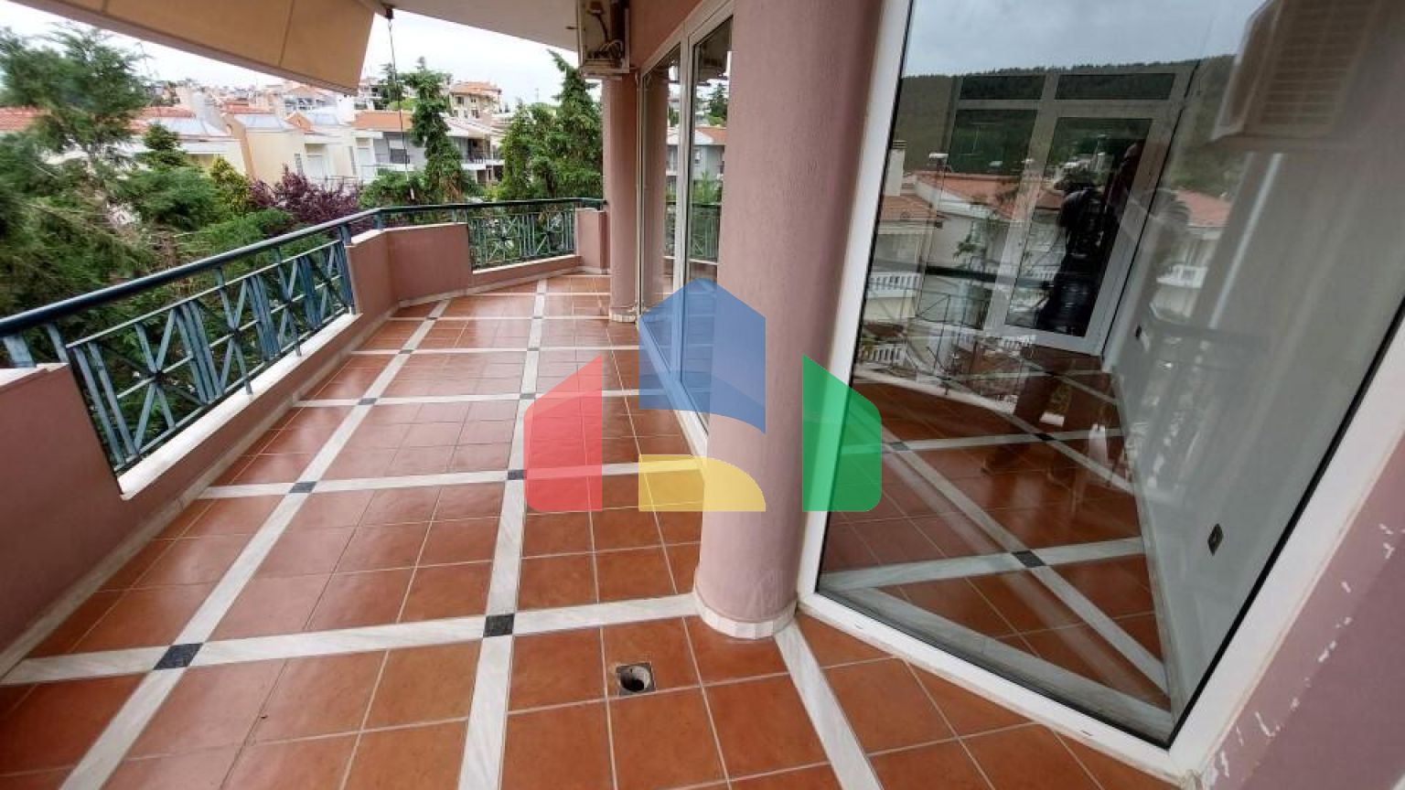 Продаж - Котедж 280 m² в Салоніках