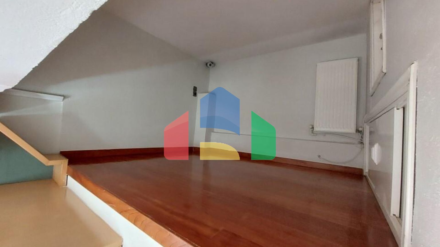 Продаж - Котедж 280 m² в Салоніках