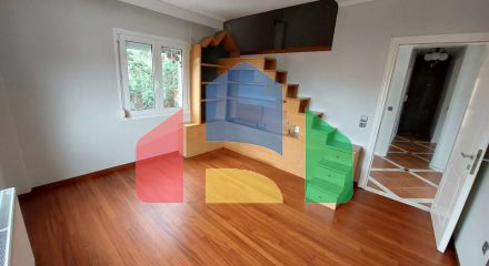 Продаж - Котедж 280 m² в Салоніках