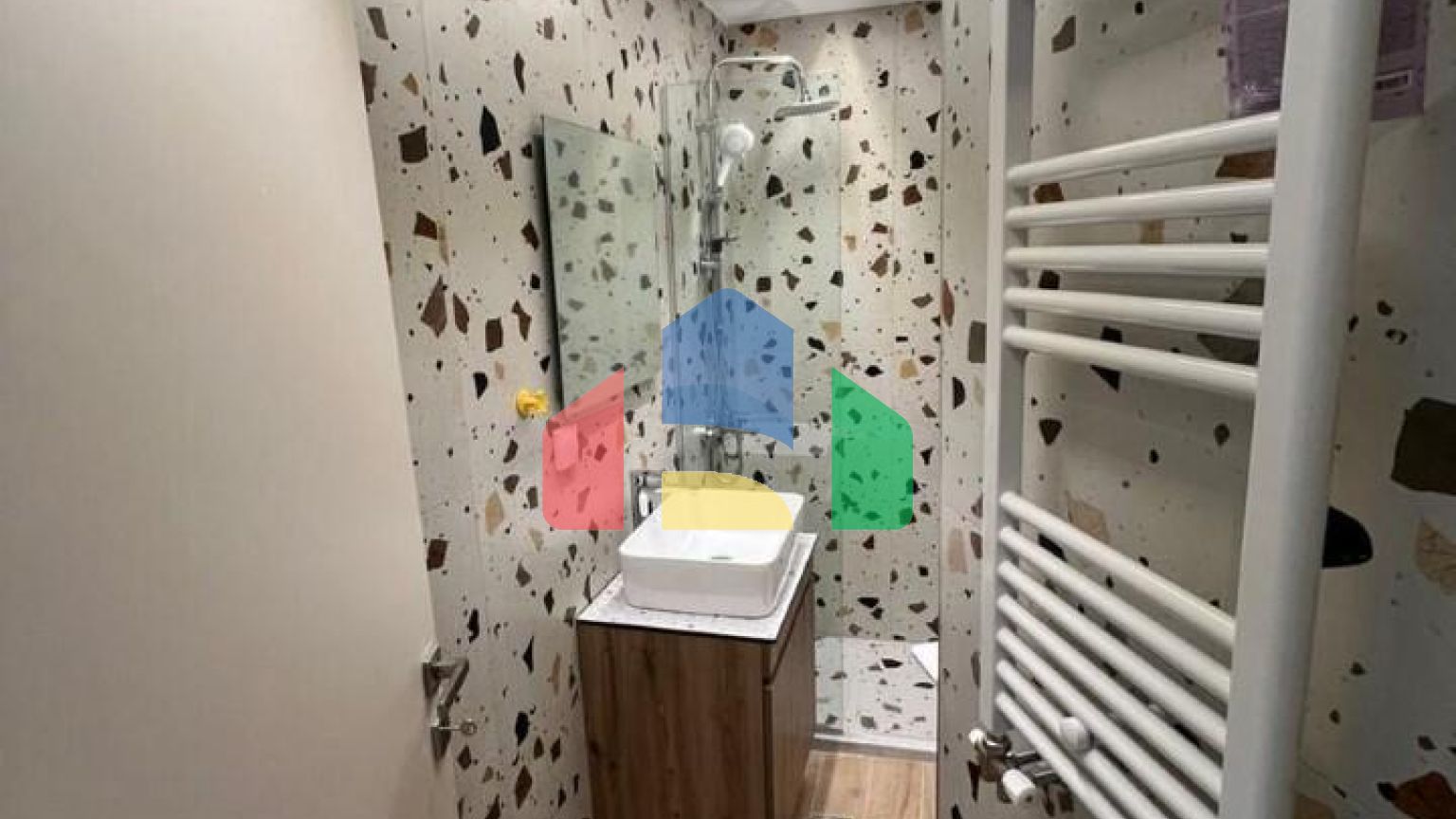 Продаж - Квартира 32 m² в Салоніках