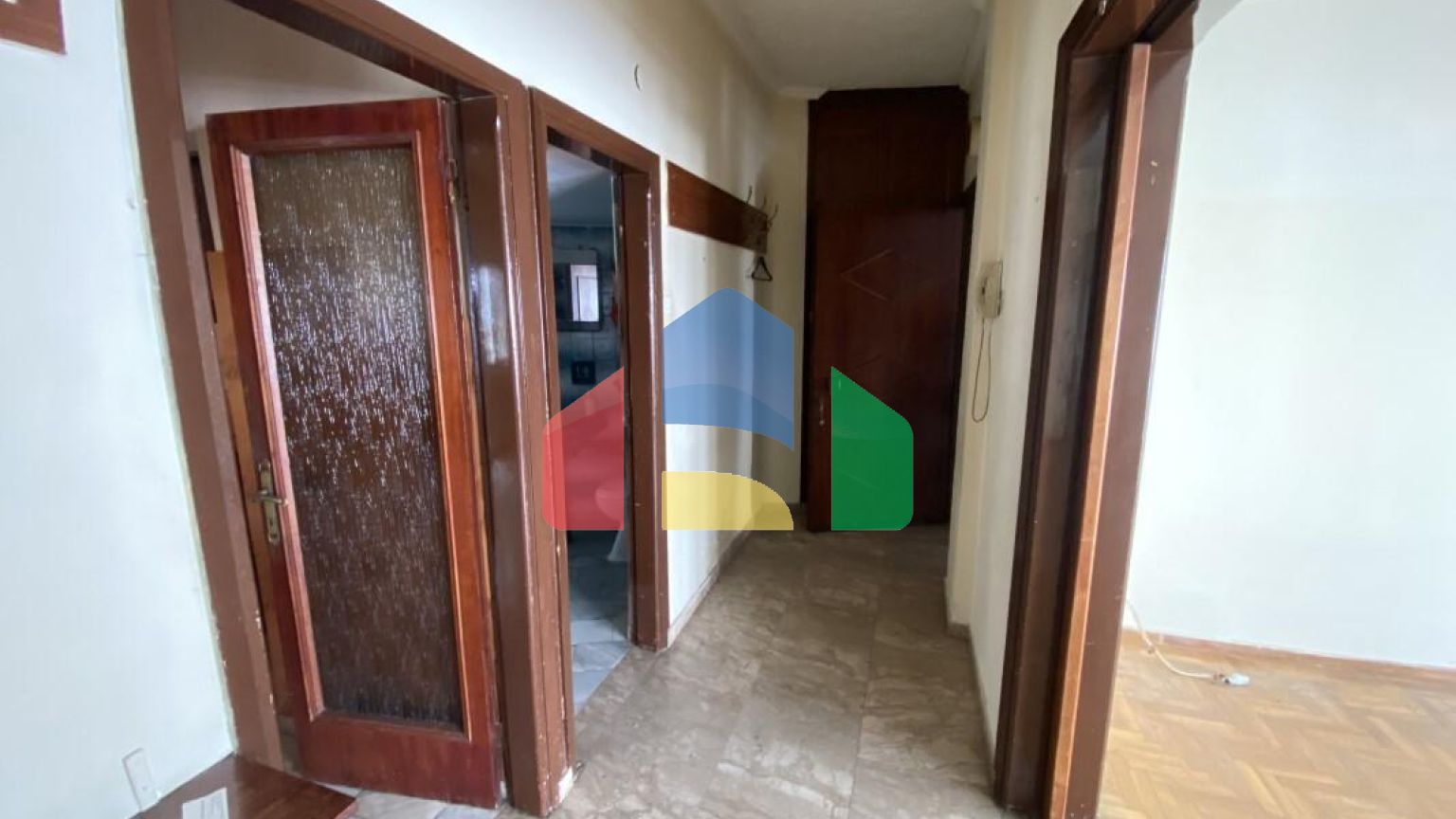 Продажа - Здание 300 m² в Салониках