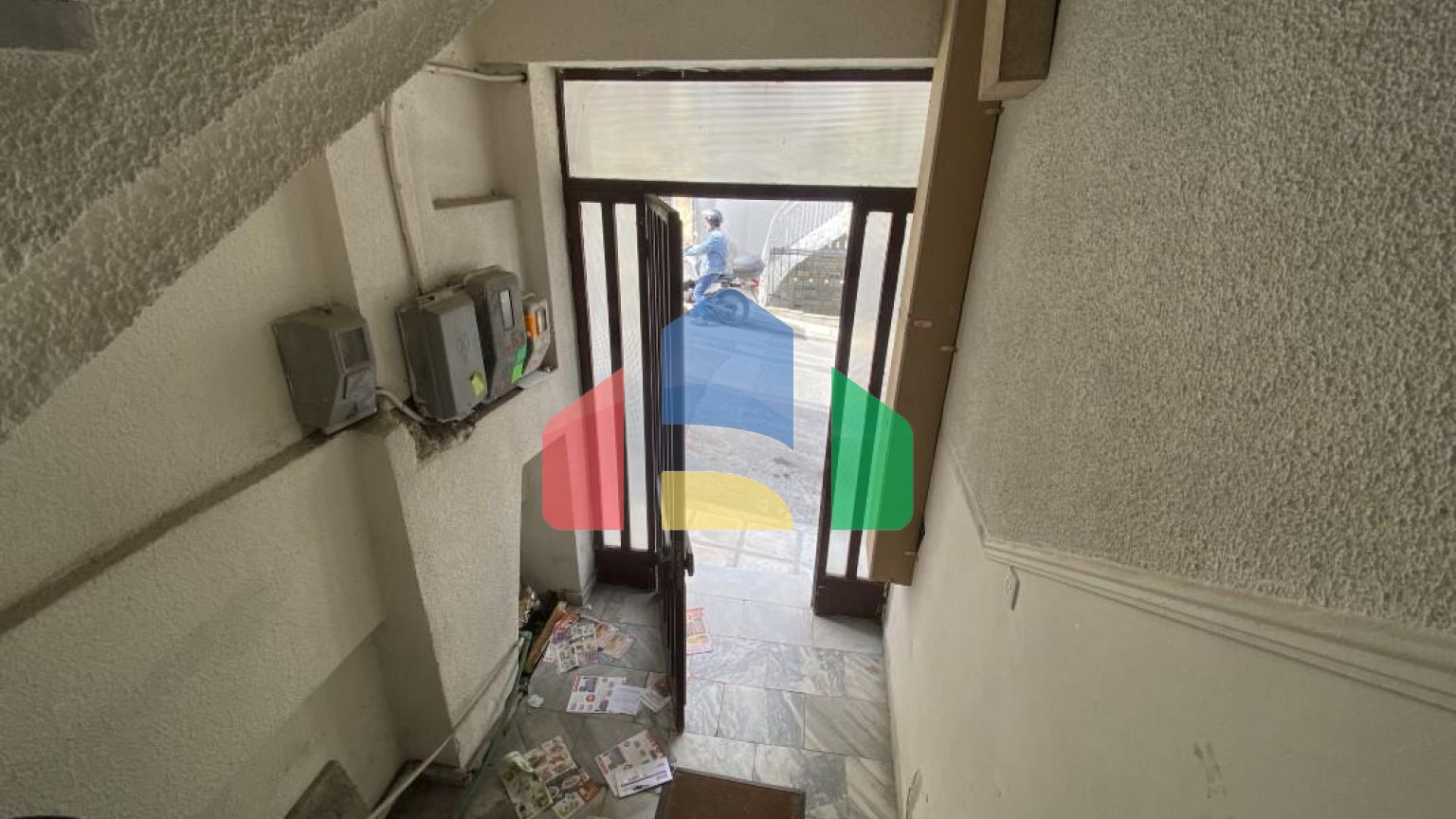 Продажа - Здание 300 m² в Салониках