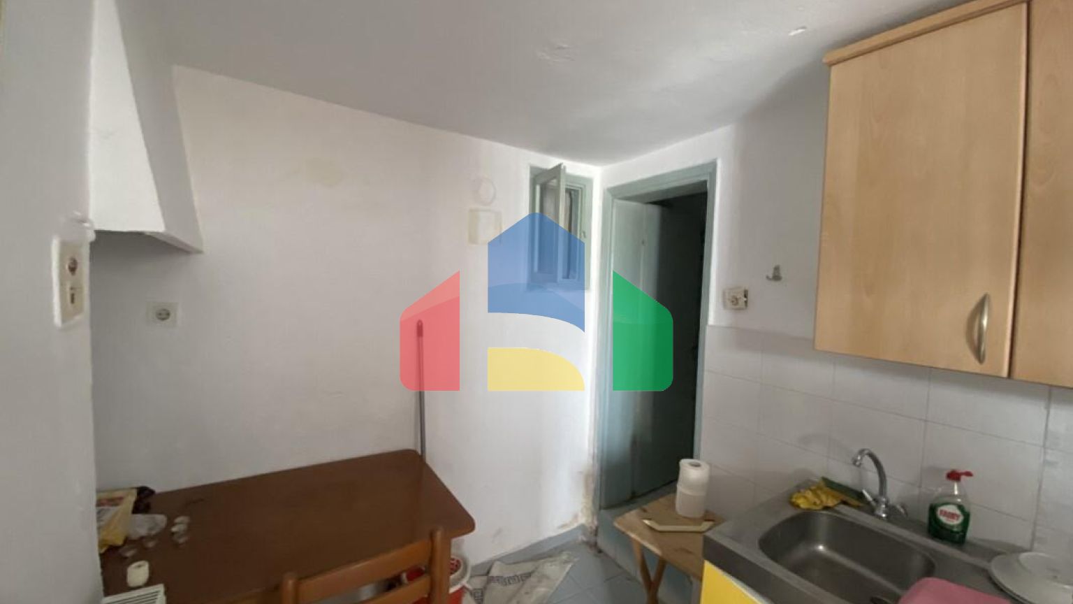 Продажа - Здание 300 m² в Салониках