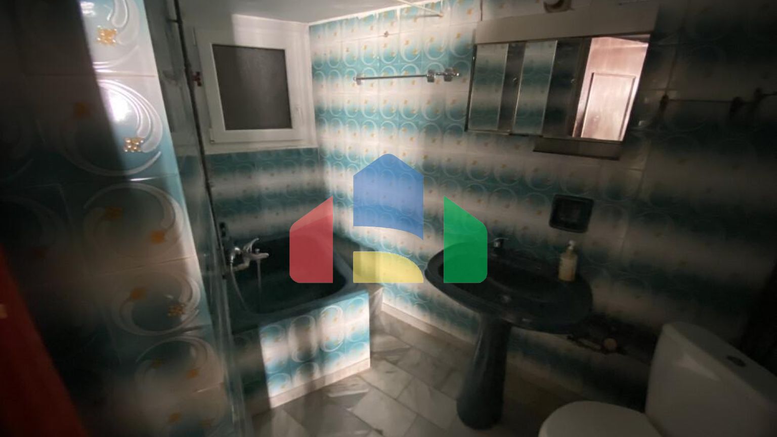 Продажа - Здание 300 m² в Салониках