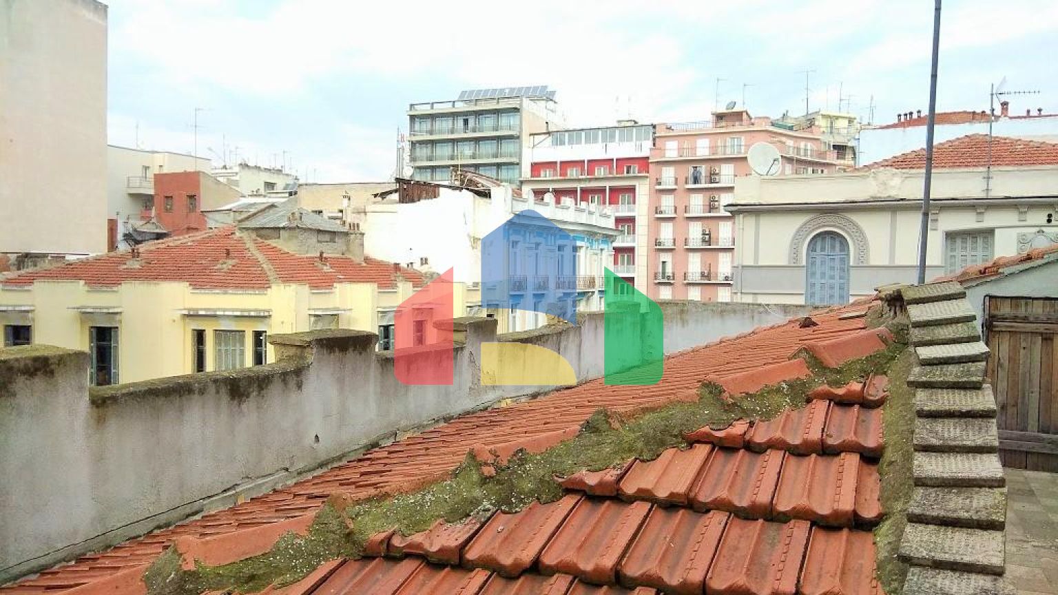 Продажа - Здание 600 m² в Салониках