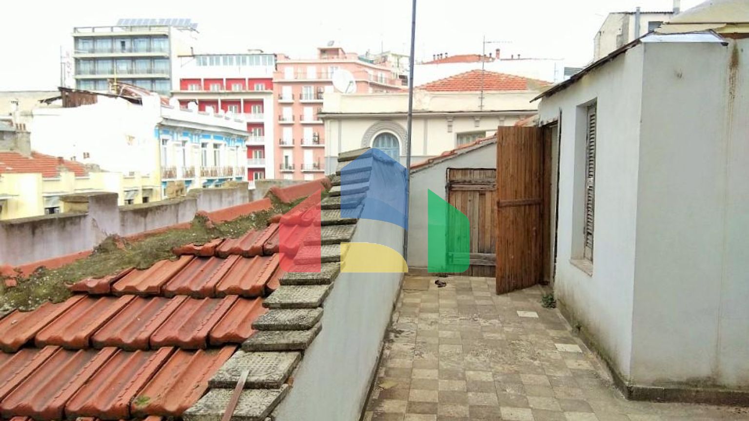 Продажа - Здание 600 m² в Салониках