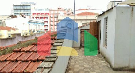 Продажа - Здание 600 m² в Салониках