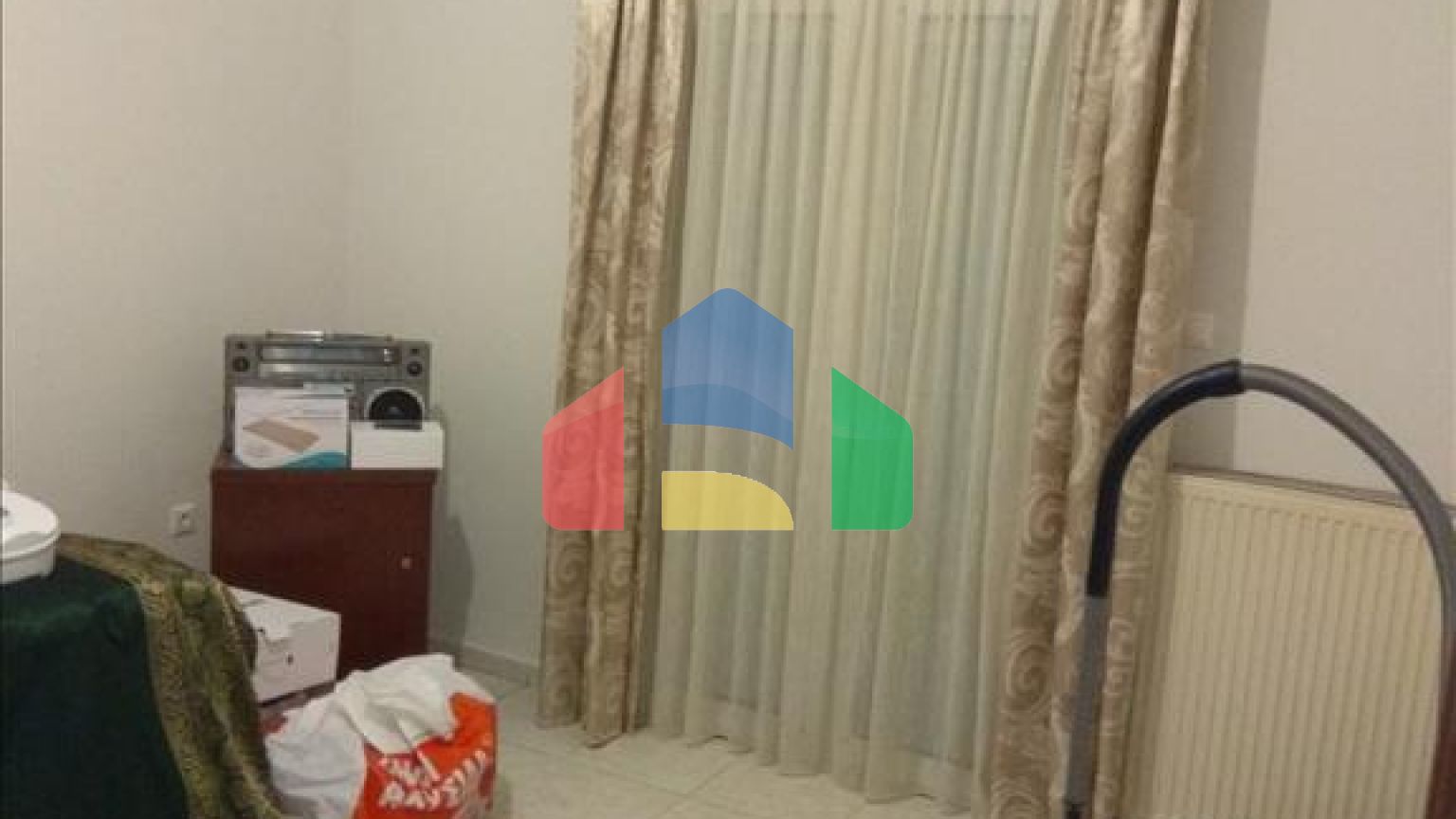 Продаж - Котедж 375 m² в Салоніках