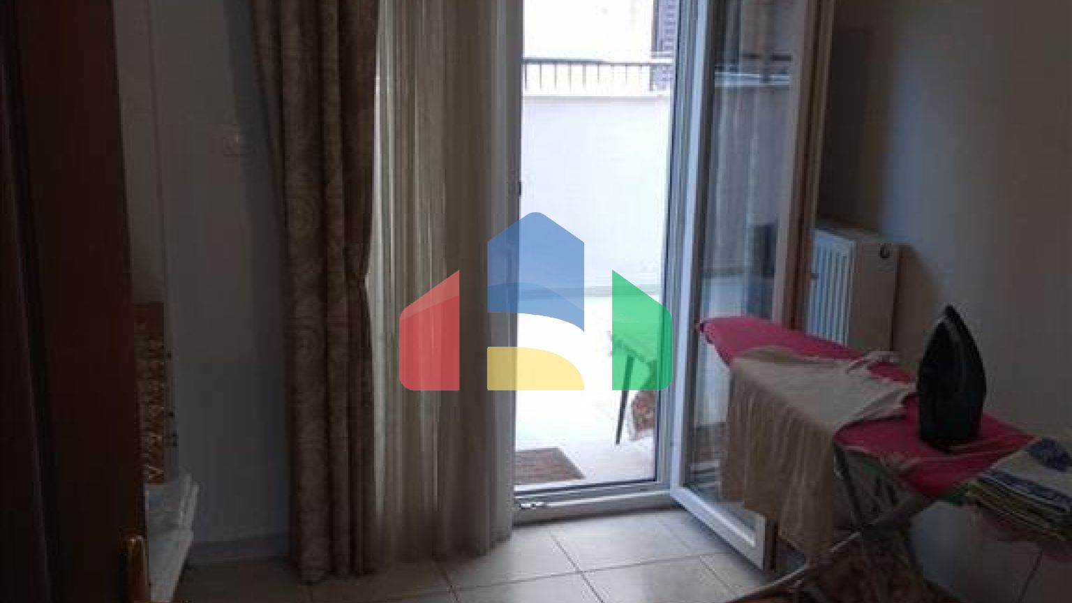 Продаж - Котедж 375 m² в Салоніках