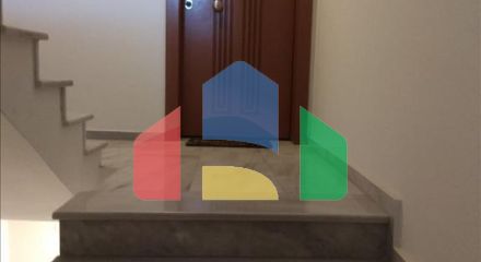 Продаж - Котедж 375 m² в Салоніках